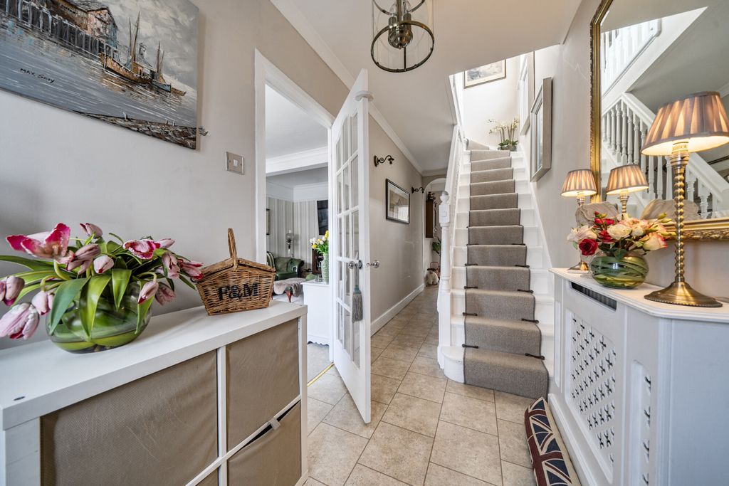 Property photo 3 of 23 1429548-13-69B94F...