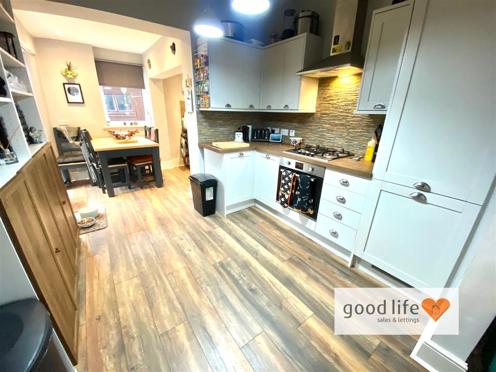 Property photo 3 of 16 20251129_122001815_Iosacklamavenue.Jpg