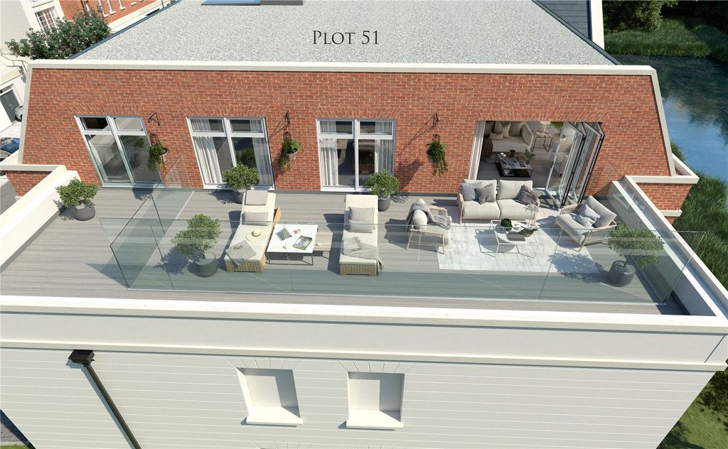Property photo 2 of 17 Terrace