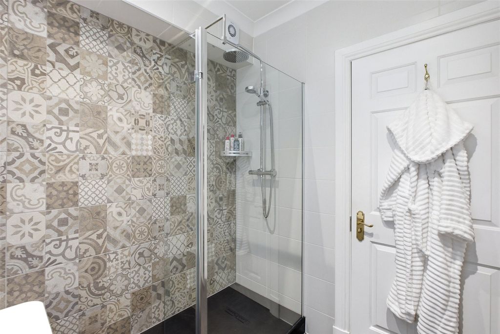 Additional image 20 of 2 bed flat for saleVictoria Place, Stirling, Stirlingshire FK8