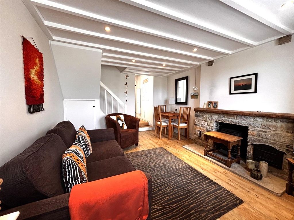 Property photo 2 of 16 4344 New Lounge.Jpg