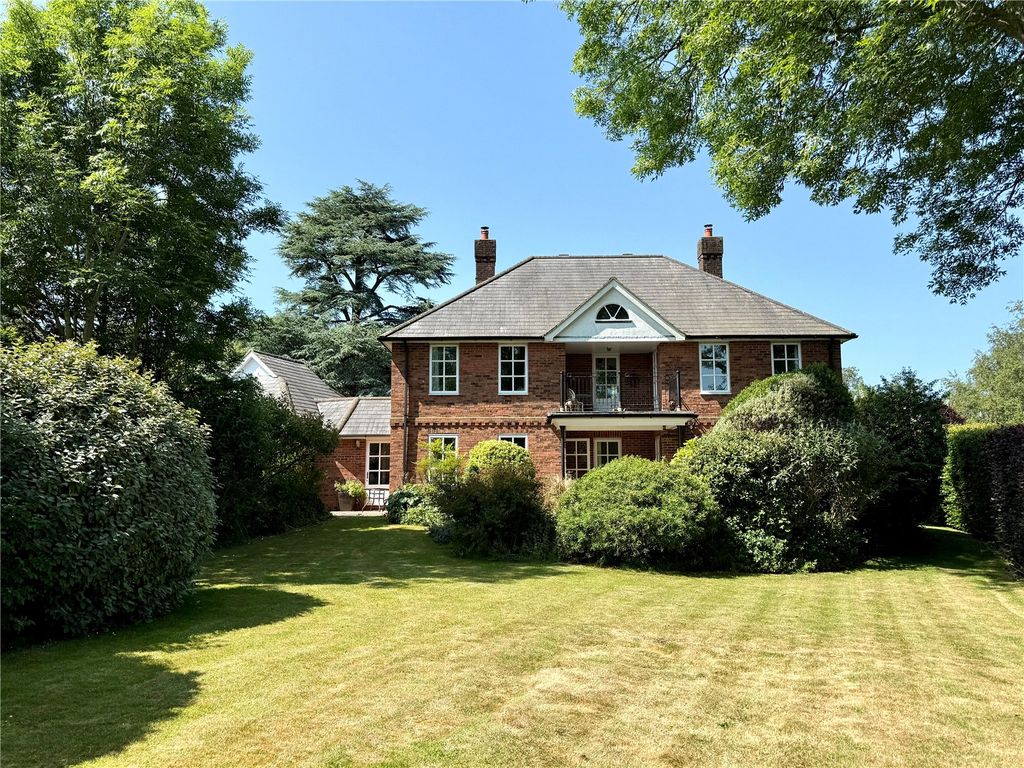 Property photo 1 of 27 Picture No. 17