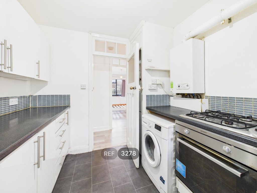 Property photo 2 of 21 Kitchen