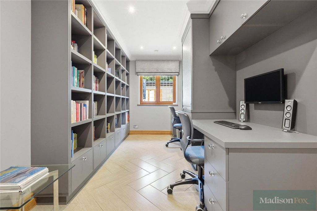 Additional image 18 of 5 bed detached house for saleWest View, Loughton, Essex IG10