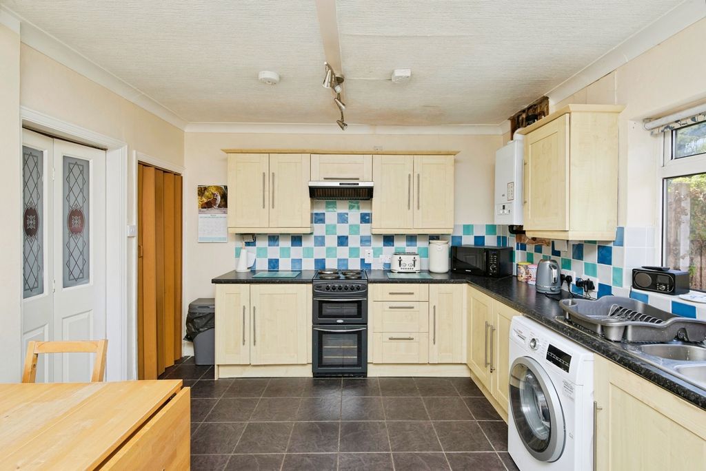 Property photo 3 of 17 Photo