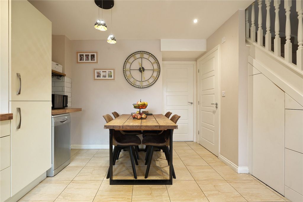 Property photo 3 of 23 Picture No. 02