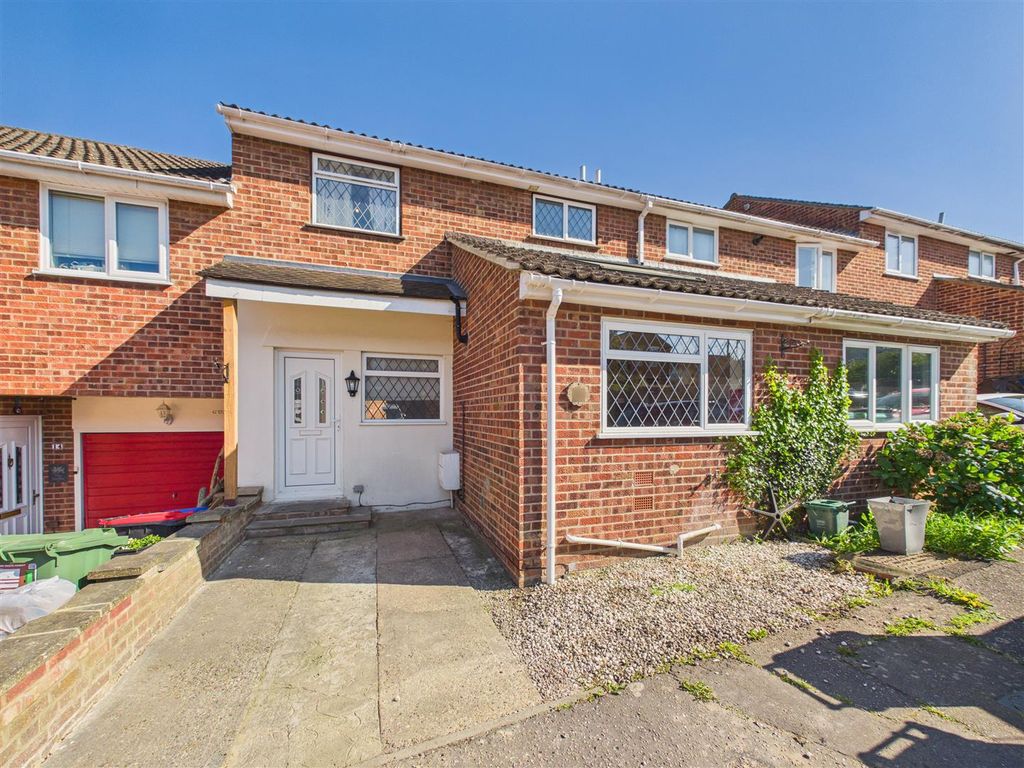 Property photo 1 of 14 Cam03988G0-Pr0226-Still018.Jpg