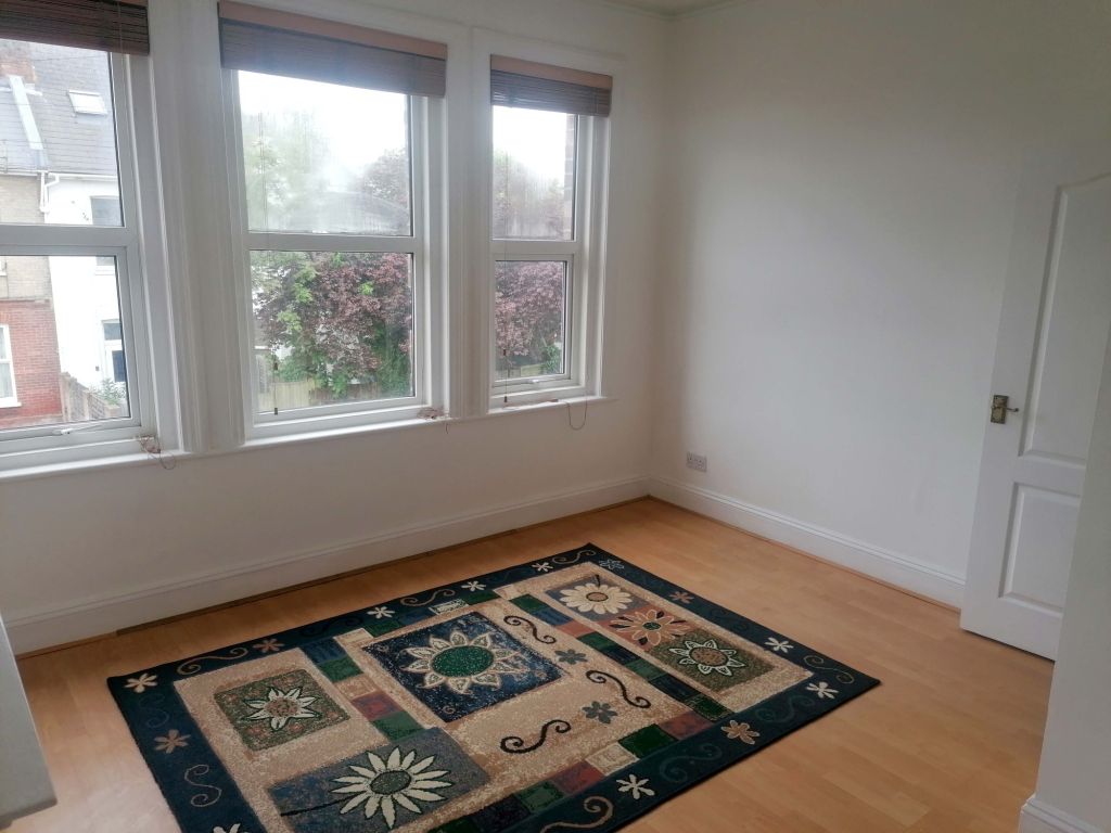Property photo 3 of 6