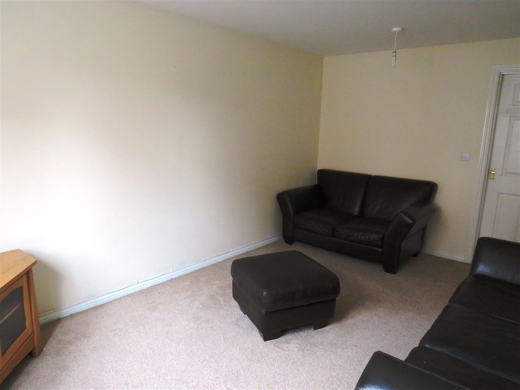 Property photo 3 of 8 Image