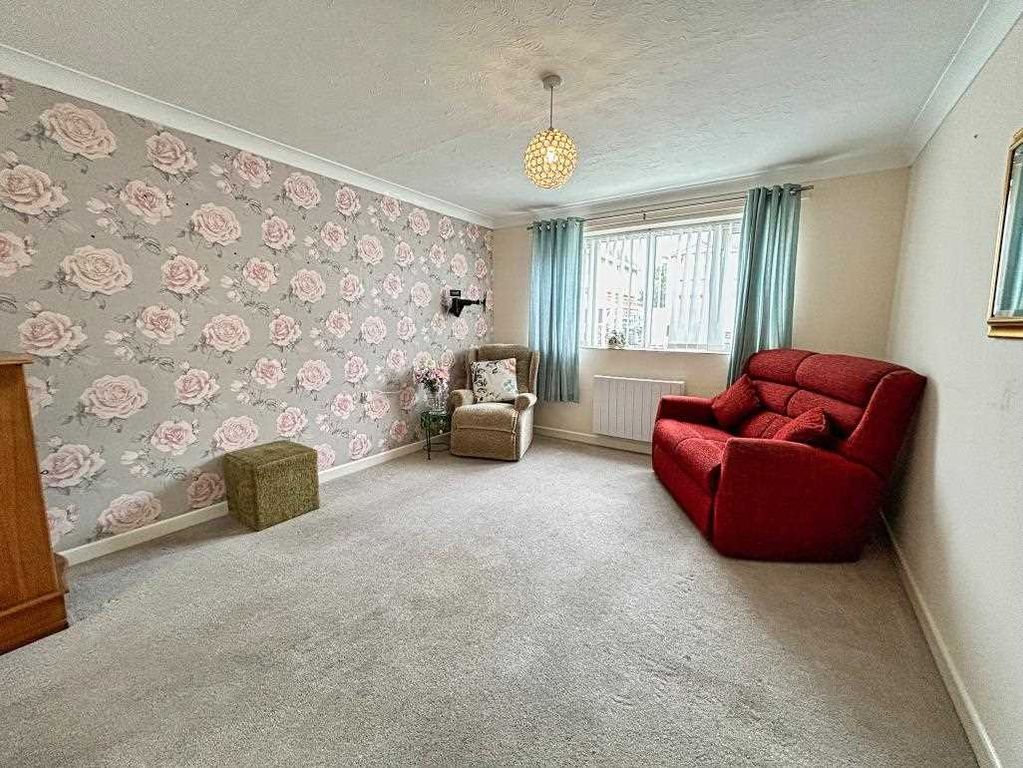 Property photo 3 of 13 Living Room