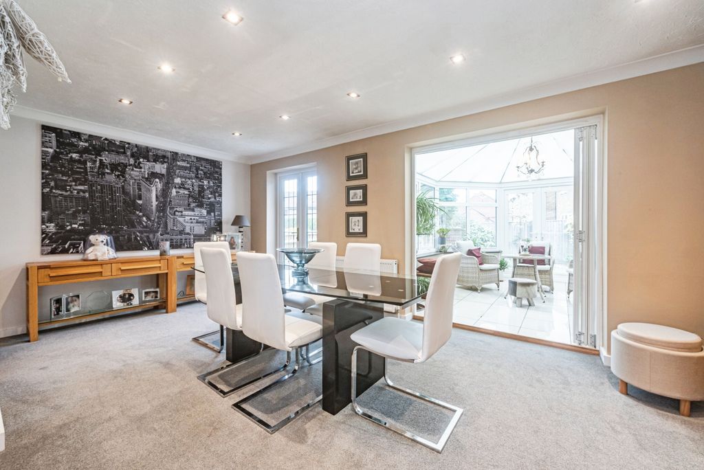 Property photo 3 of 20 Photo #3