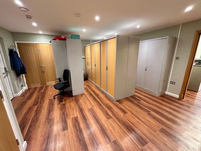 Property photo 3 of 10 Photo 3