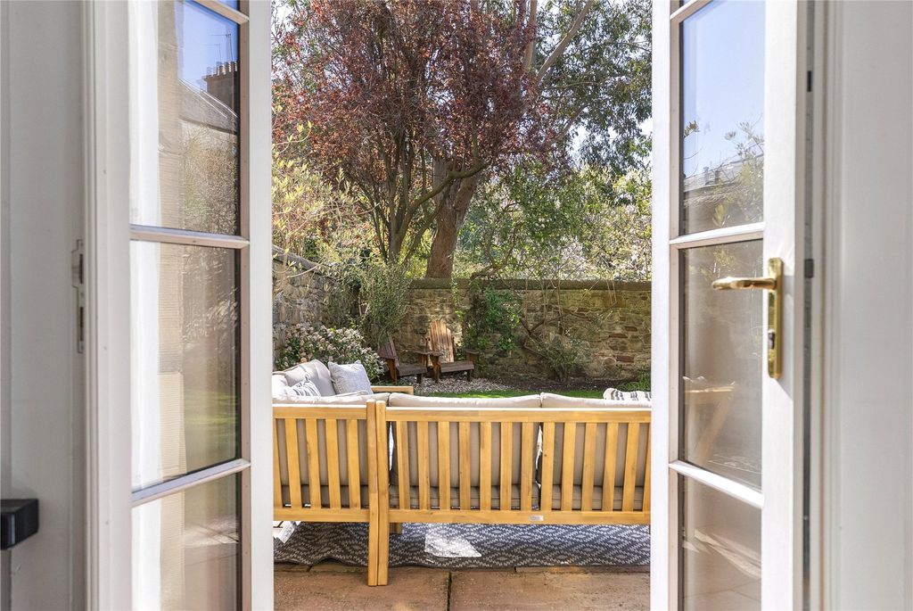 Additional image 25 of 6 bed semi-detached house for saleQueen's Crescent, Newington, Edinburgh, Midlothian EH9