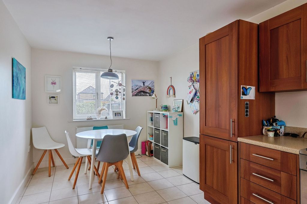 Property photo 3 of 19 Pbox-Img.Jpg