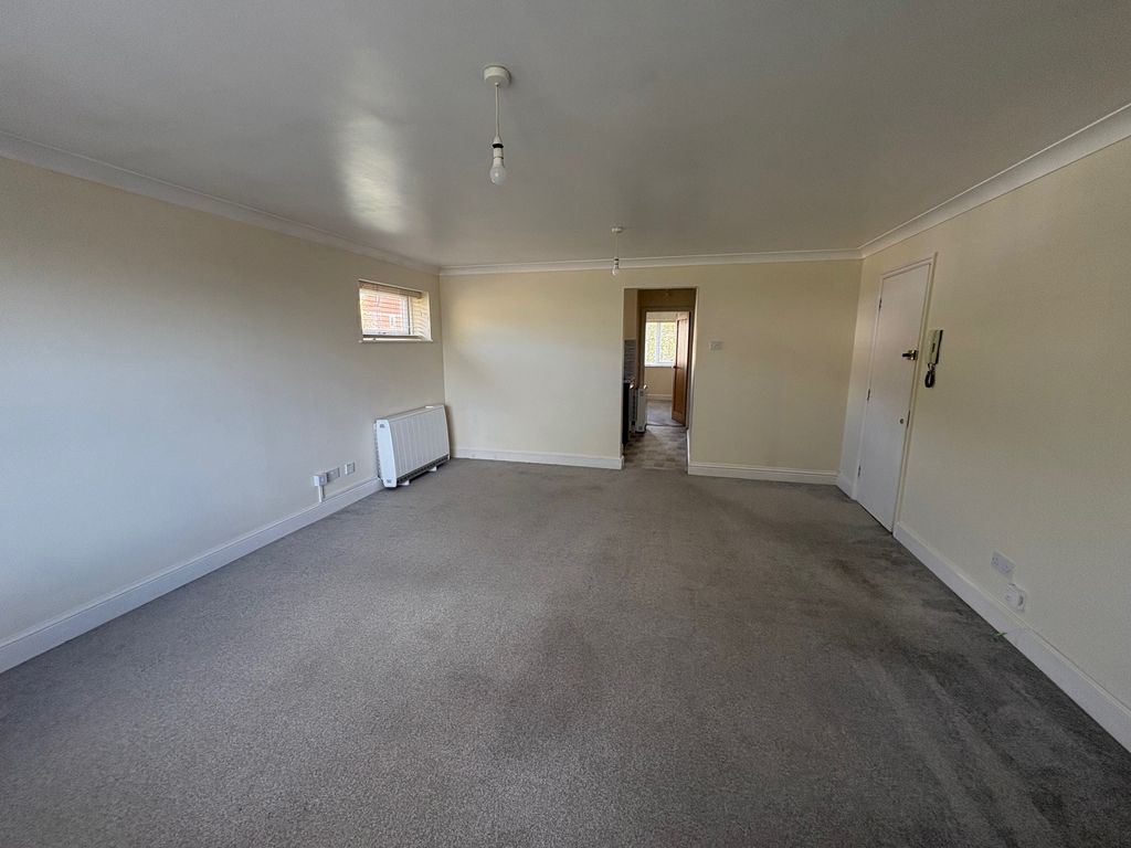 Property photo 3 of 11 Large Lounge/Diner