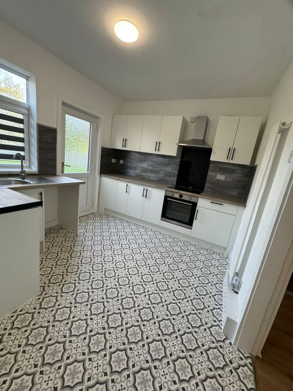 Property photo 1 of 10 105 Bottesford Road, Scunthorpe Dn16 3Hf