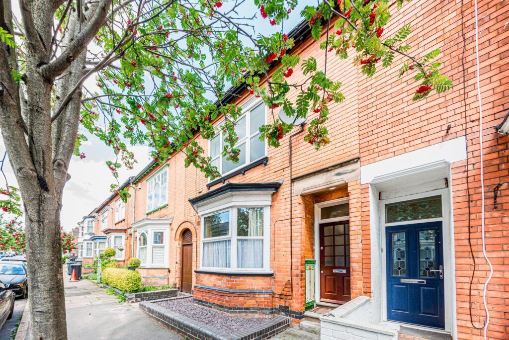 Property photo 1 of 17