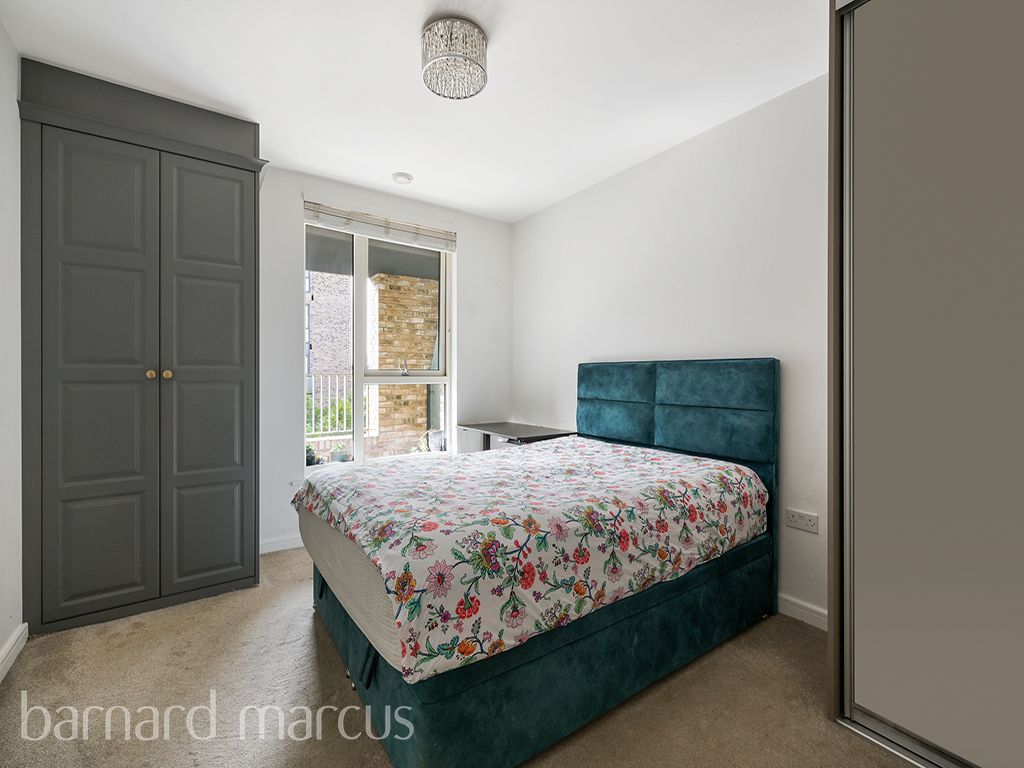 Property photo 3 of 10 Bedroom