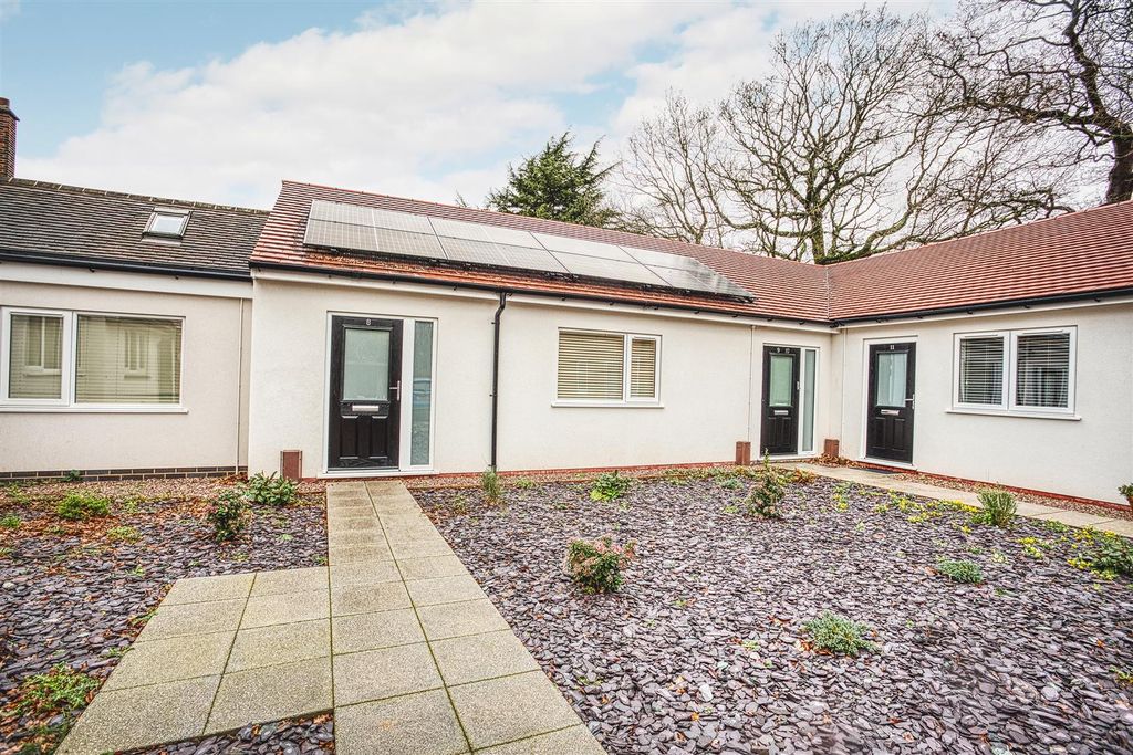 Property photo 1 of 8 316A1555_Hdr.Jpg