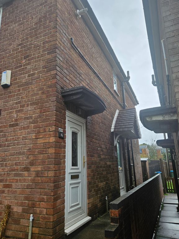 Property photo 2 of 16