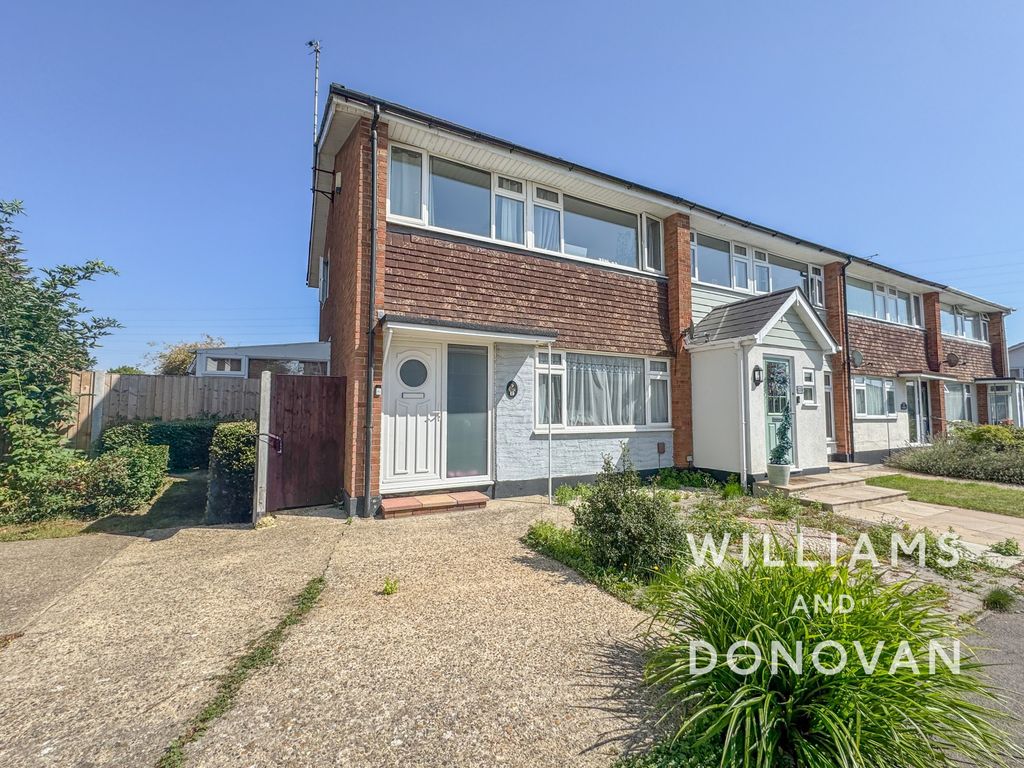 Property photo 1 of 16 Watermark