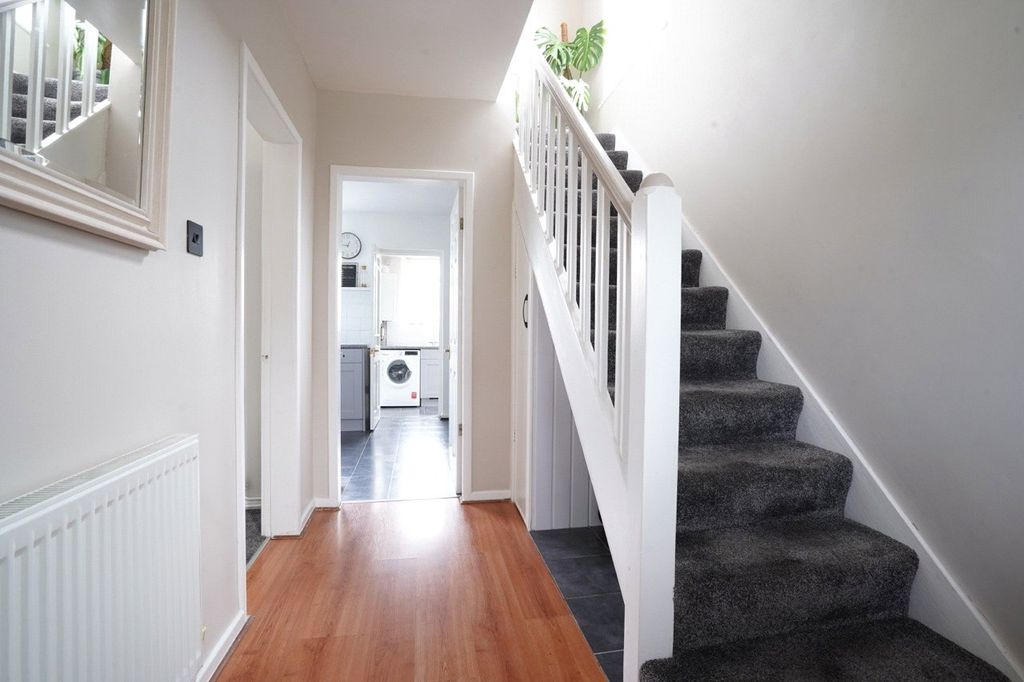 Property photo 2 of 18 Picture No. 09