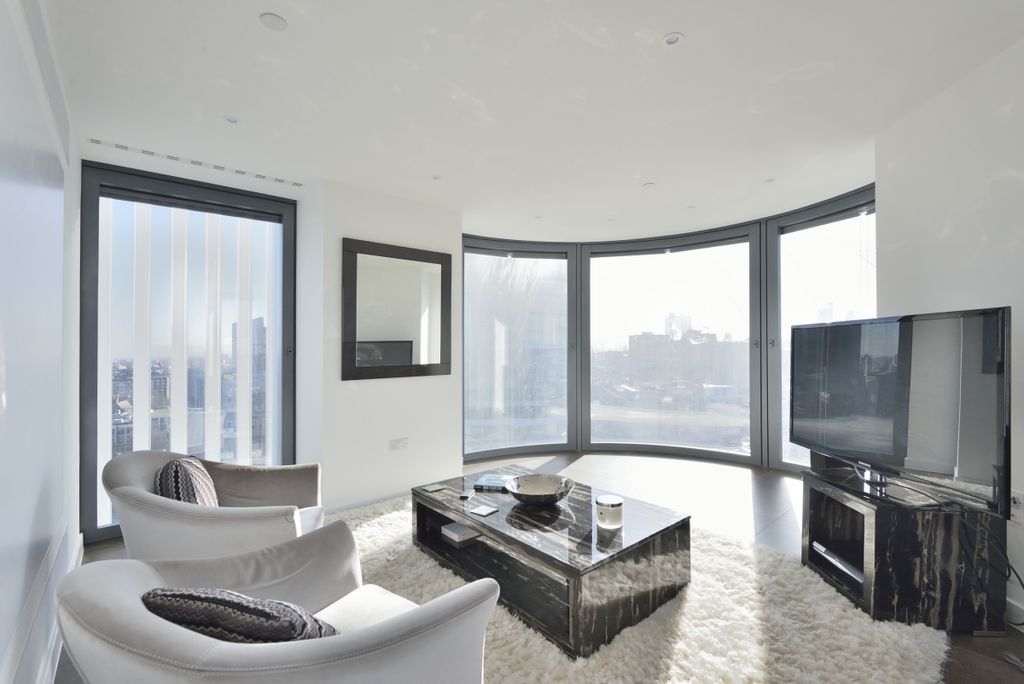 Property photo 3 of 11 Chronicle Tower