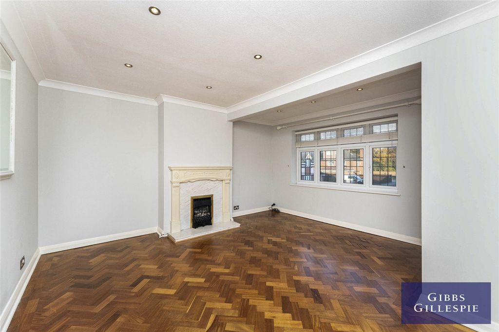 Property photo 2 of 14 Picture No. 02