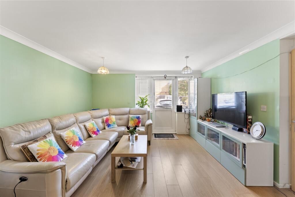 Property photo 3 of 7 Photo 3