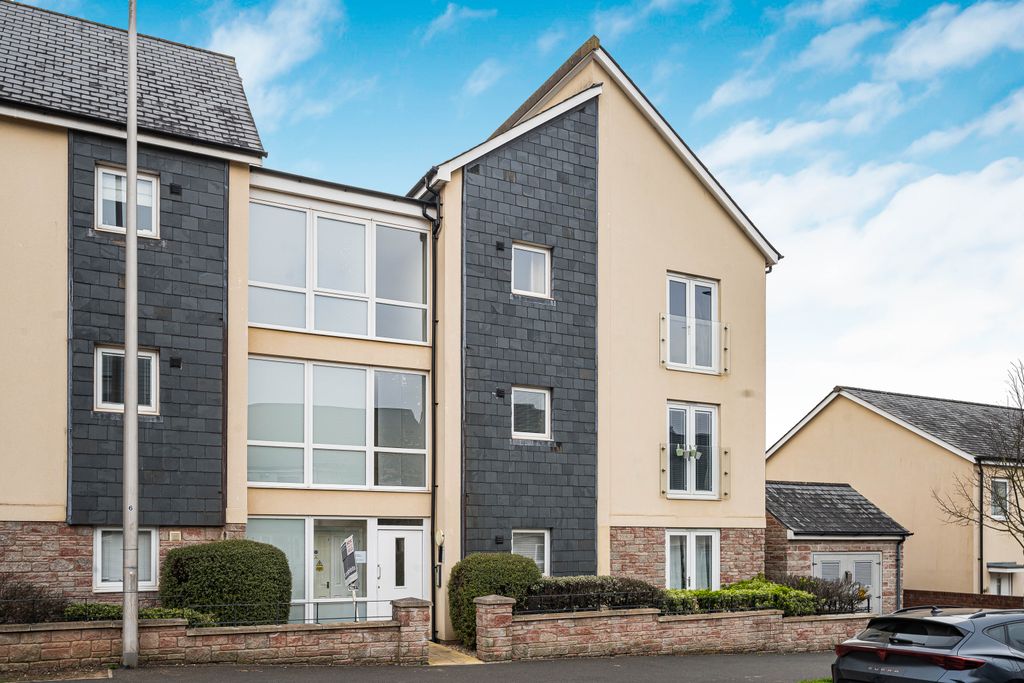 Property photo 1 of 15 12_76713