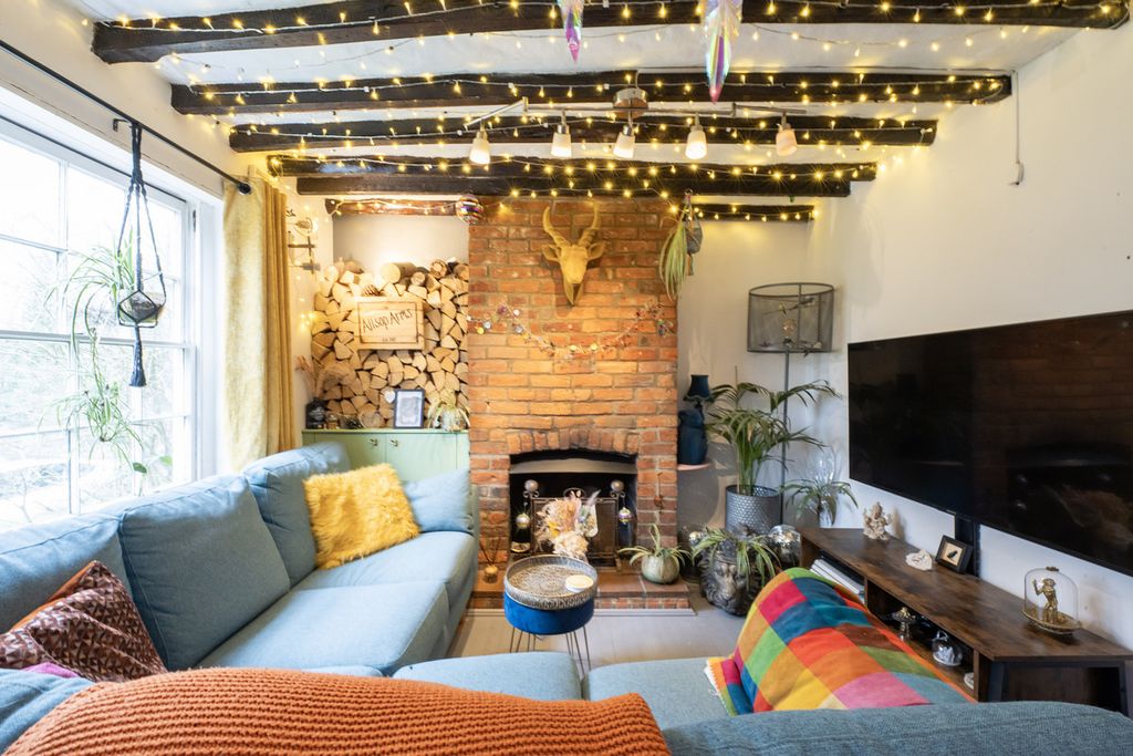 Property photo 2 of 23