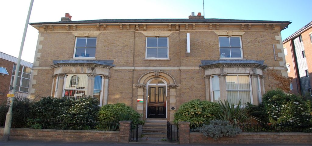 Property photo 1 of 7