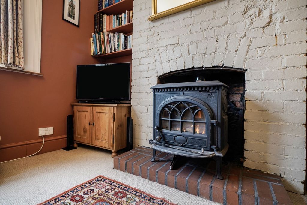 Property photo 3 of 21 Sitting Room