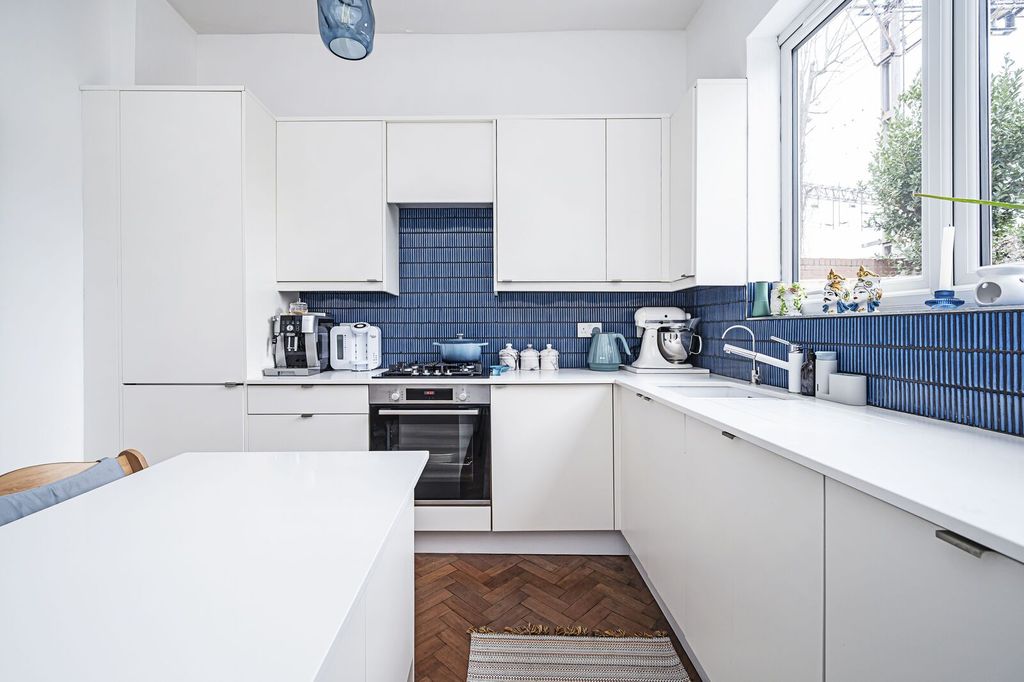Property photo 1 of 13