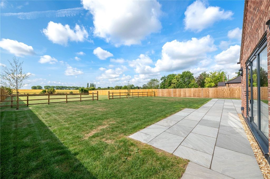 Property photo 3 of 13 Picture No. 04