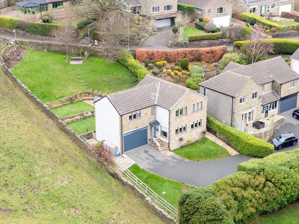 Property photo 2 of 38