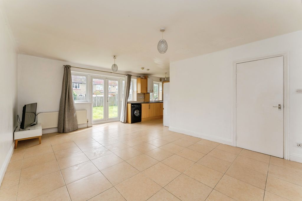 Property photo 2 of 16 Photo #2