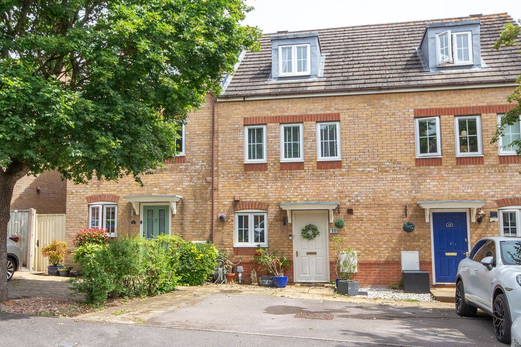 Property photo 1 of 14 External