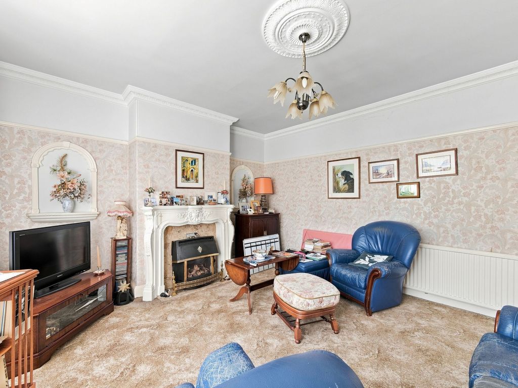 Property photo 3 of 22