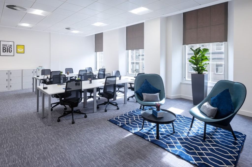 Property photo 1 of 3