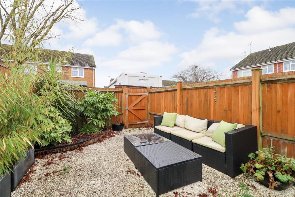 Property photo 3 of 17