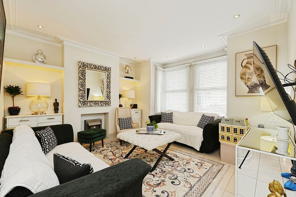 Property photo 2 of 18 Pbox-Img.Jpg