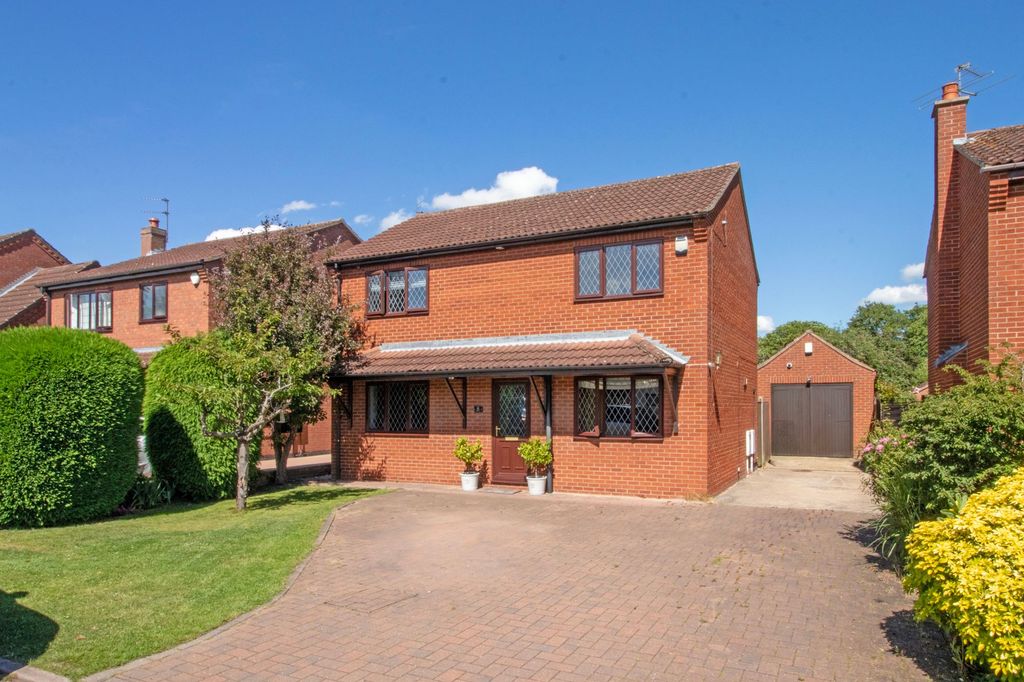 Property photo 1 of 21