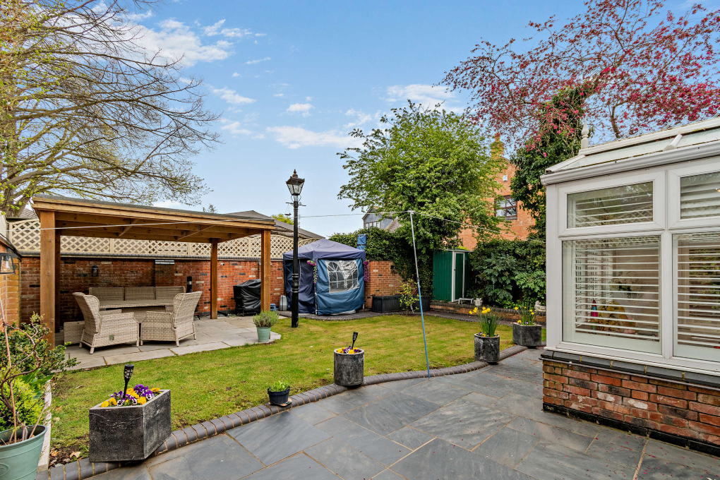 Property photo 2 of 16