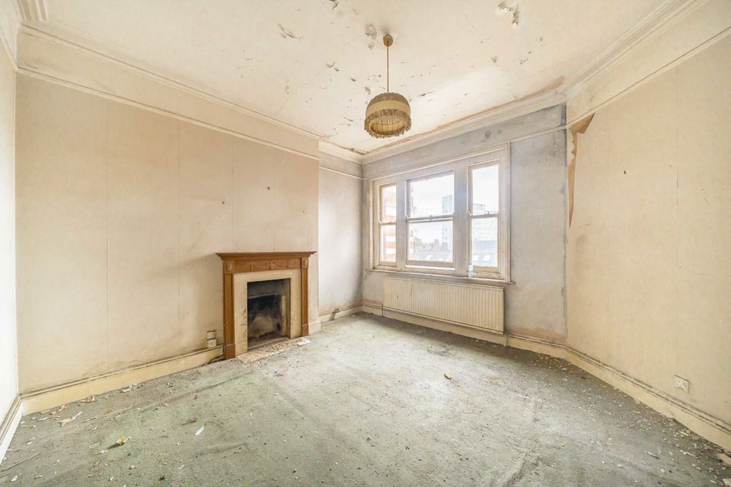 Property photo 2 of 5