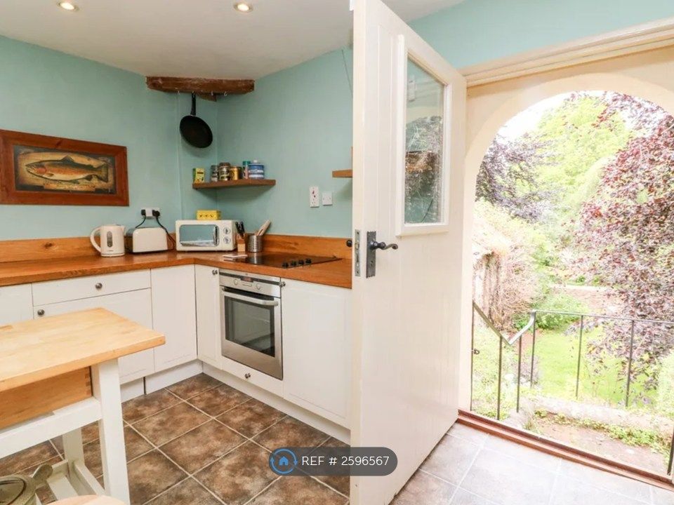 Property photo 3 of 18
