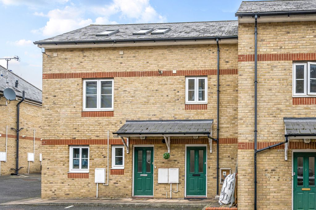 Property photo 2 of 12 1417510-3-69A0333...