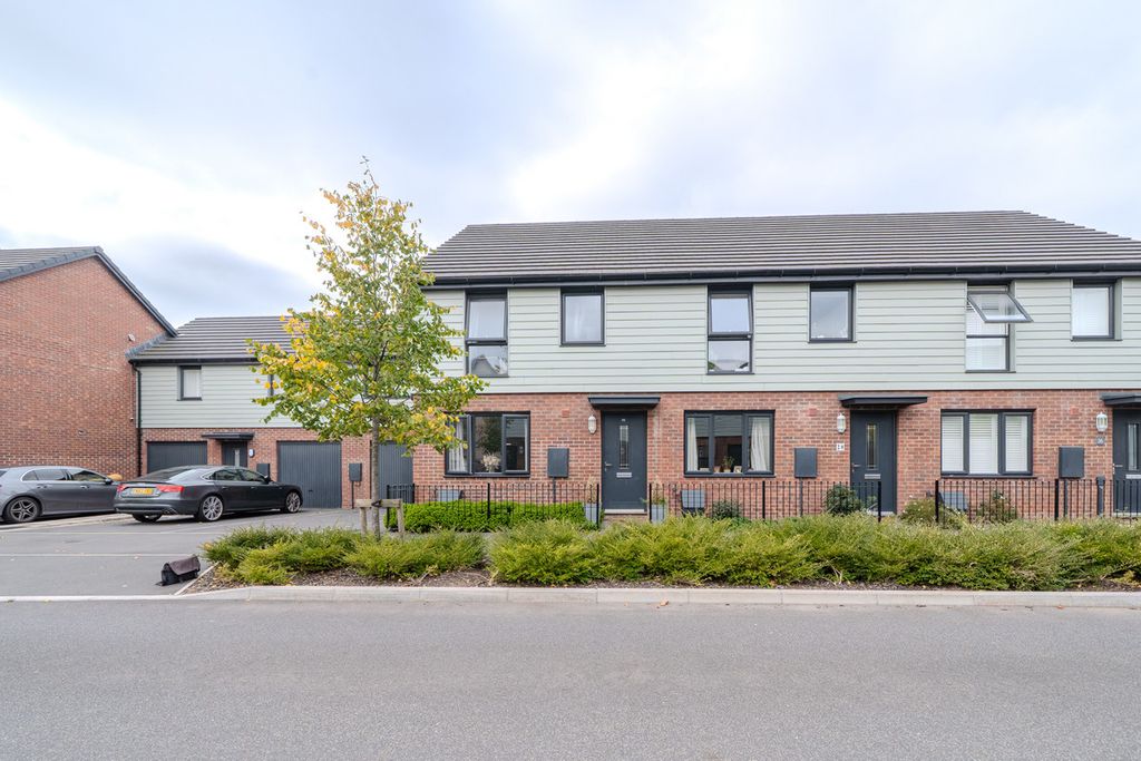 Property photo 1 of 21