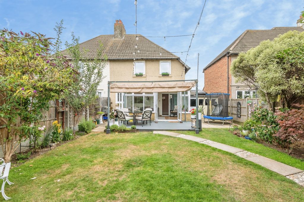 Property photo 1 of 26