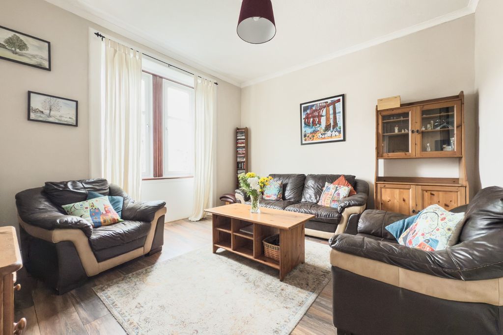 Property photo 3 of 29 4214625